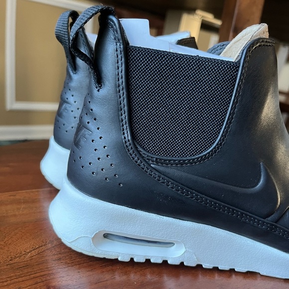 Women’s Nike Air Max Thea Mid Black Sail Sneakers - Picture 12 of 15